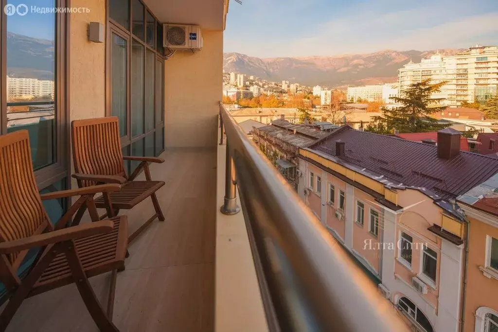 3-комнатная квартира: Ялта, улица Игнатенко, 9с1 (146 м) - Фото 1