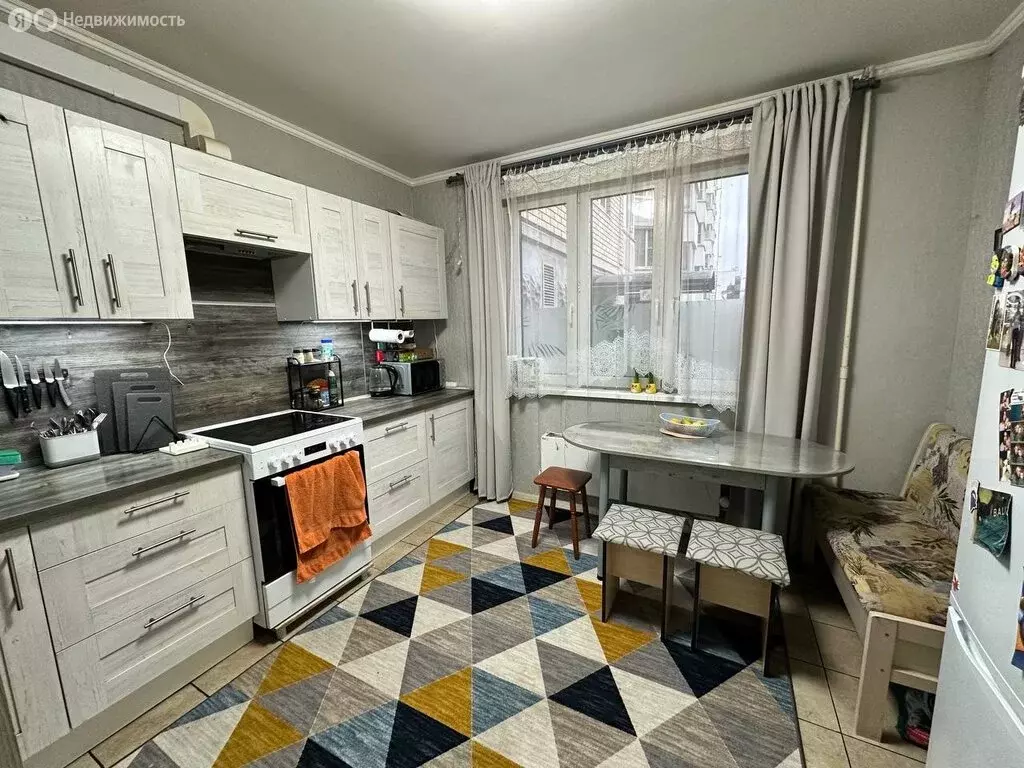 3-комнатная квартира: Московский, улица Бианки, 13 (78 м) - Фото 1