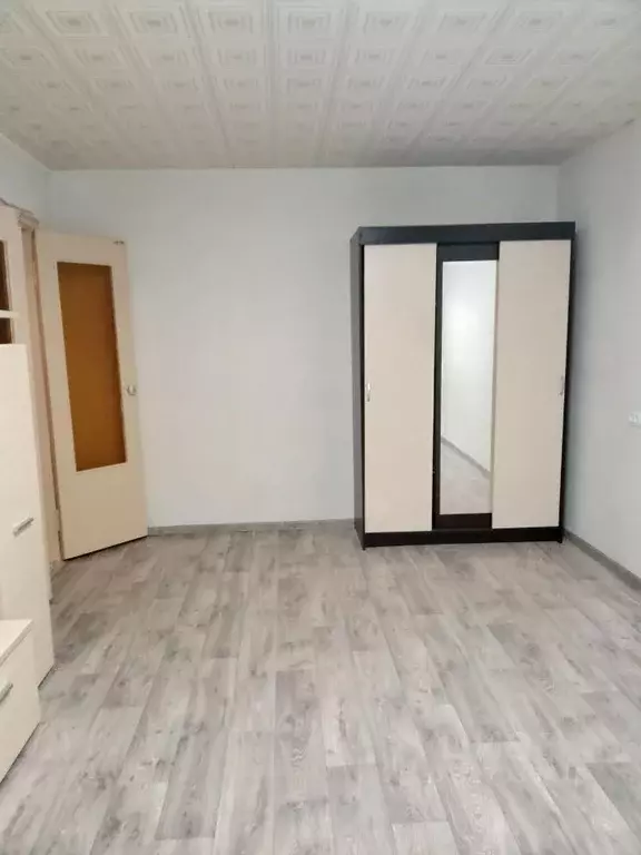 1-к кв. Удмуртия, Ижевск ул. Карла Маркса, 300 (36.7 м) - Фото 1