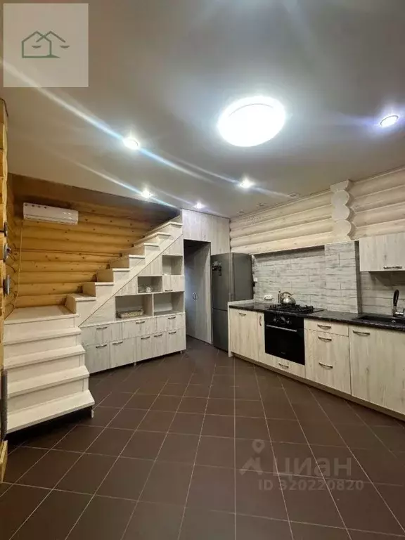 Дом в Воронежская область, Новоусманский район, Орловское с/пос, с. ... - Фото 1