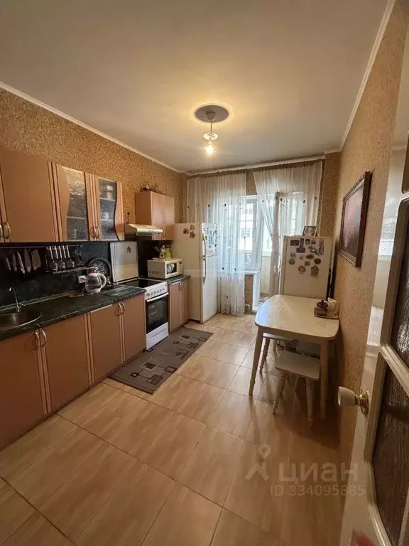 2-к кв. Белгородская область, Белгород ул. Есенина, 8а (67.9 м) - Фото 1