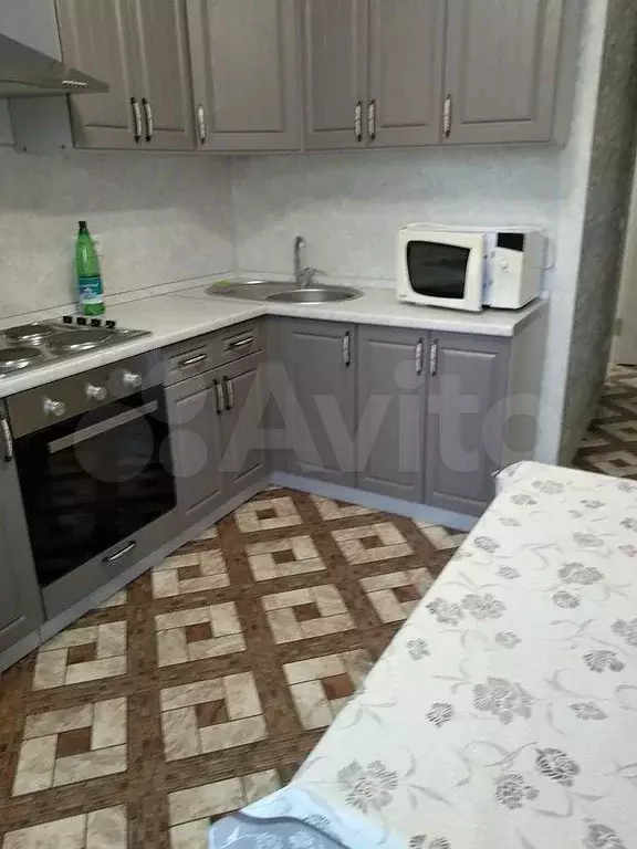 1-к. квартира, 36 м, 4/7 эт. - Фото 0