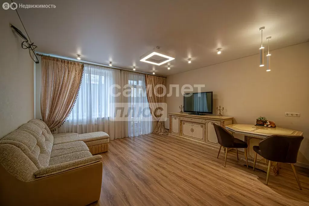 4-комнатная квартира: Пермь, улица Решетникова, 19 (102.8 м) - Фото 1