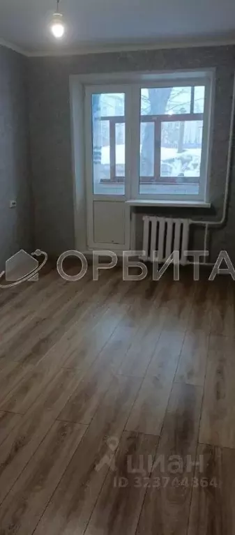 3-к кв. Тюменская область, Тюмень ул. 30 лет Победы, 112 (65.0 м) - Фото 1