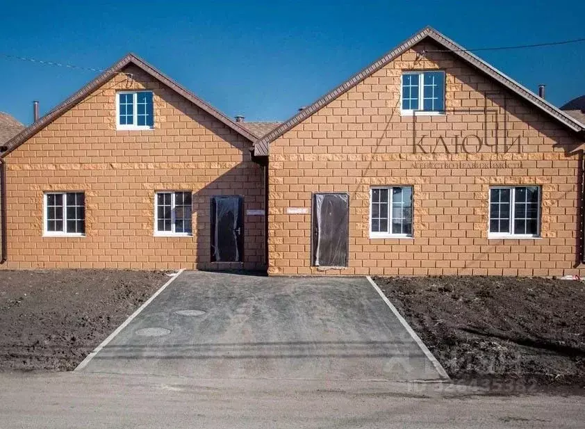 Таунхаус в Челябинская область, Магнитогорск ул. Книжная (70 м) - Фото 1