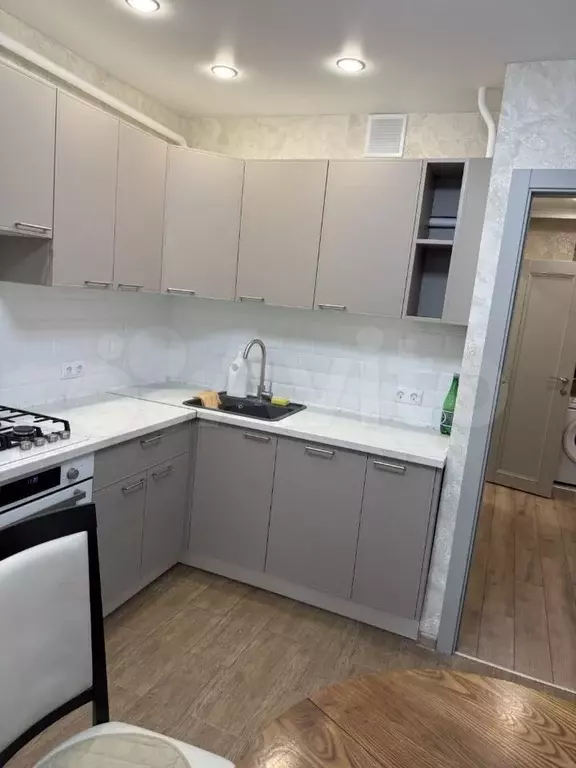 3-к. квартира, 81 м, 2/14 эт. - Фото 1