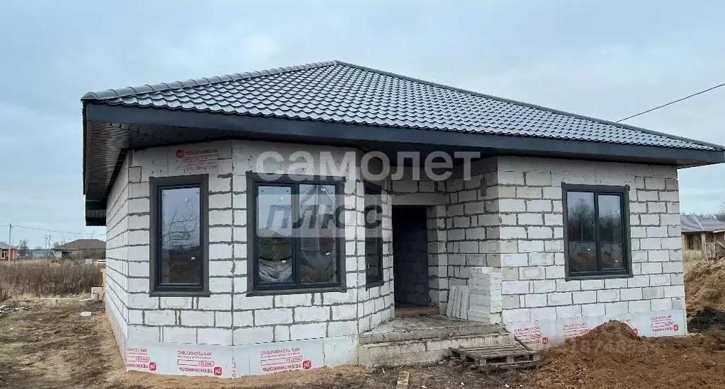 Дом в Ульяновская область, Чердаклинский район, Мирновское с/пос, пос. ... - Фото 1