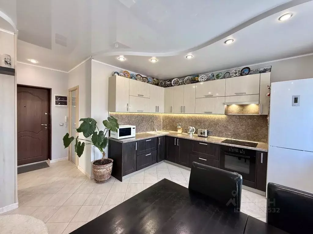 3-к кв. Омская область, Омск ул. Крупской, 38 (60.0 м) - Фото 1