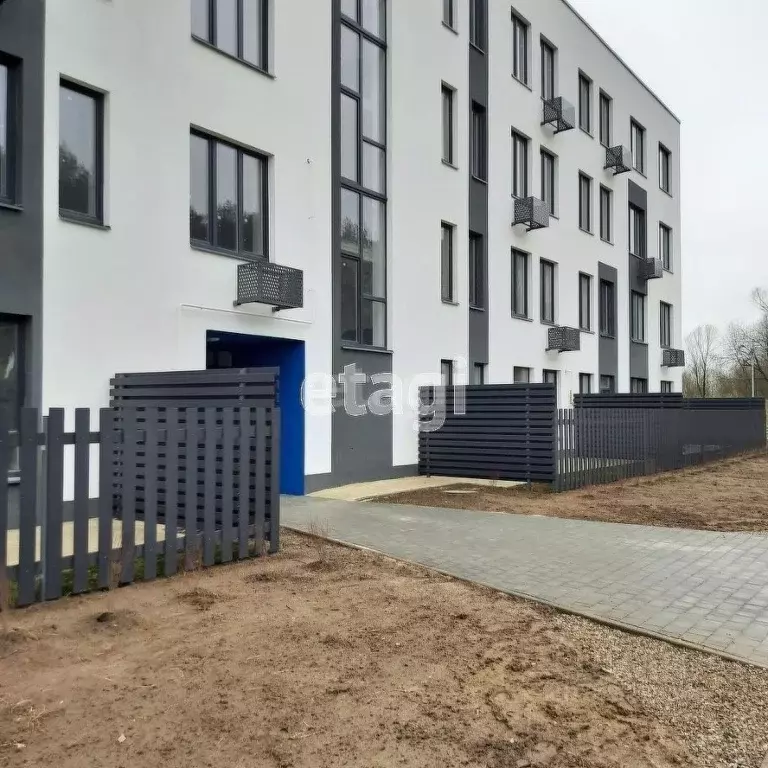 3-к кв. Калужская область, Калуга ул. Белые Росы, 3 (92.32 м) - Фото 1