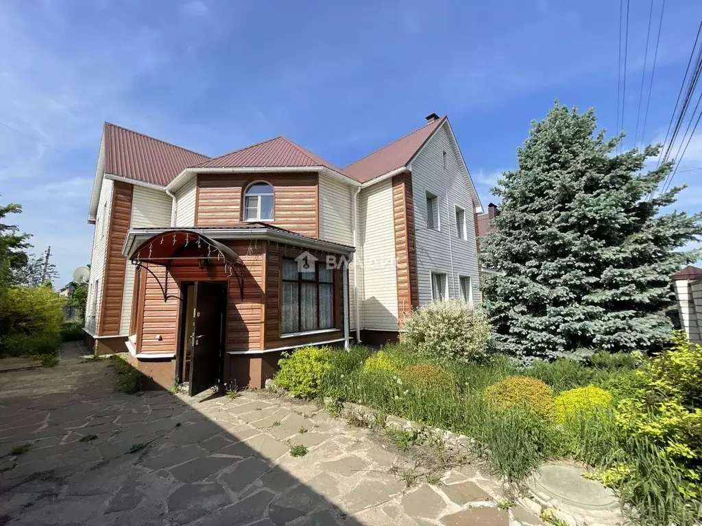 Дом в Воронежская область, Воронеж ул. Краеведа Зверева, 35 (263 м) - Фото 0