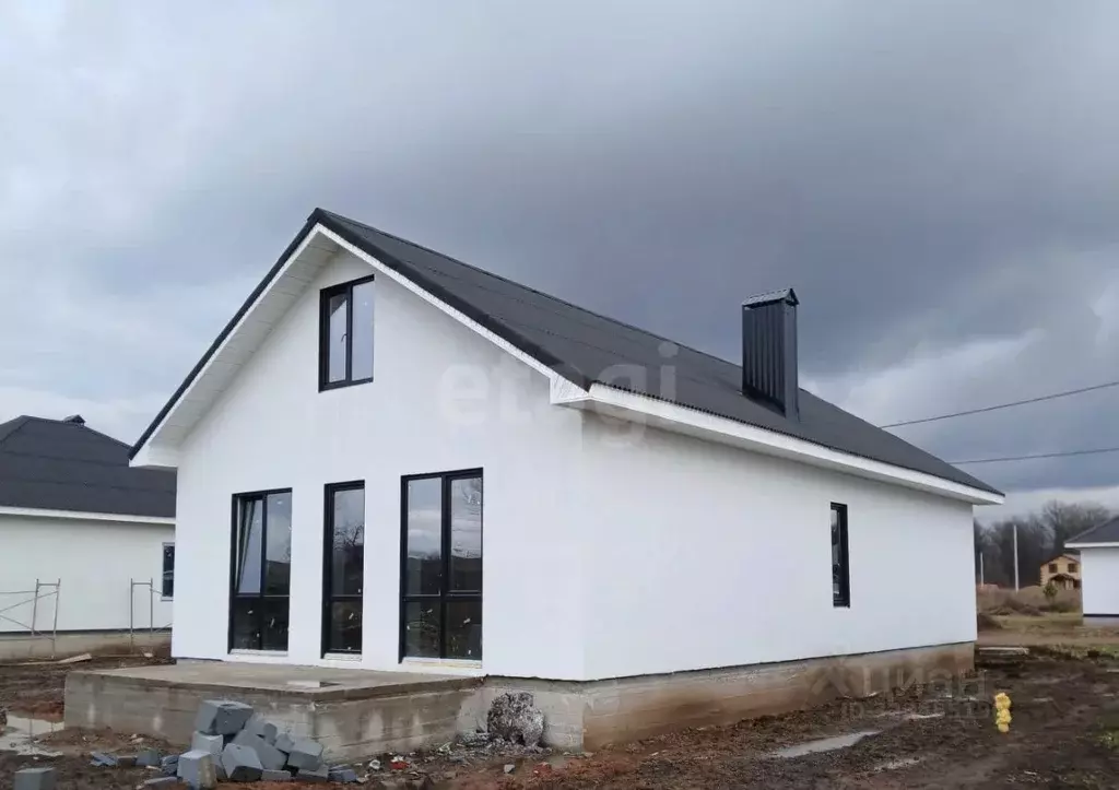 Дом в Башкортостан, Иглинский район, Акбердинский сельсовет ул. ... - Фото 1