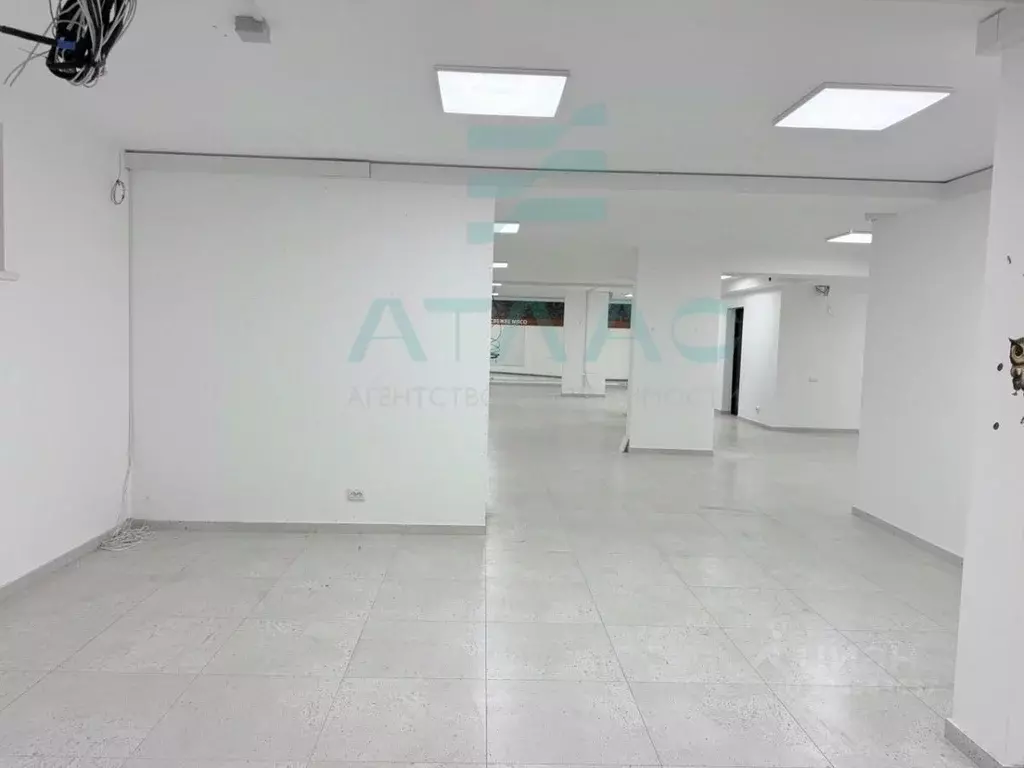 Помещение свободного назначения в Крым, Симферополь ул. Аэрофлотская, ... - Фото 1