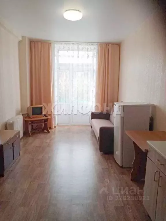 Комната Новосибирская область, Новосибирск ул. Титова, 10 (14.7 м) - Фото 1