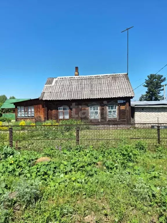 Дом в Кемеровская область, Мыски Сенная ул. (30 м) - Фото 1