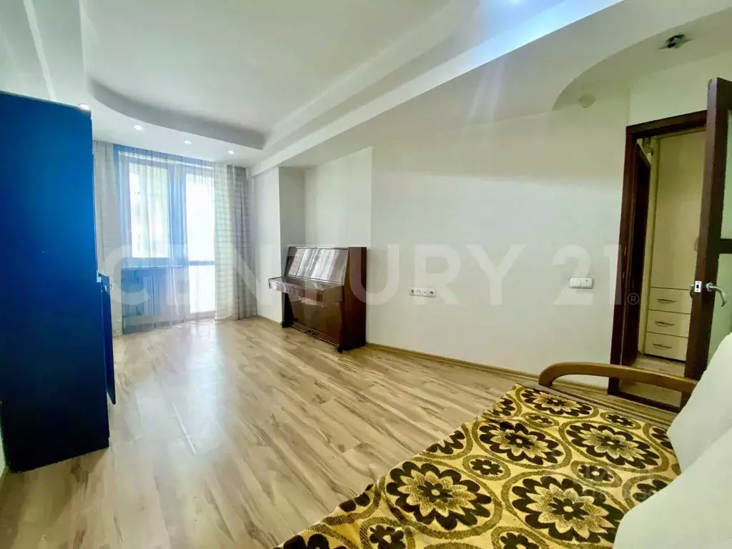 3-к кв. Севастополь ул. Дмитрия Ульянова, 7 (61.0 м) - Фото 0