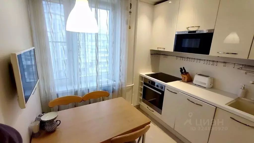 3-к кв. Москва Скаковая ул., 13К1 (64.9 м) - Фото 1