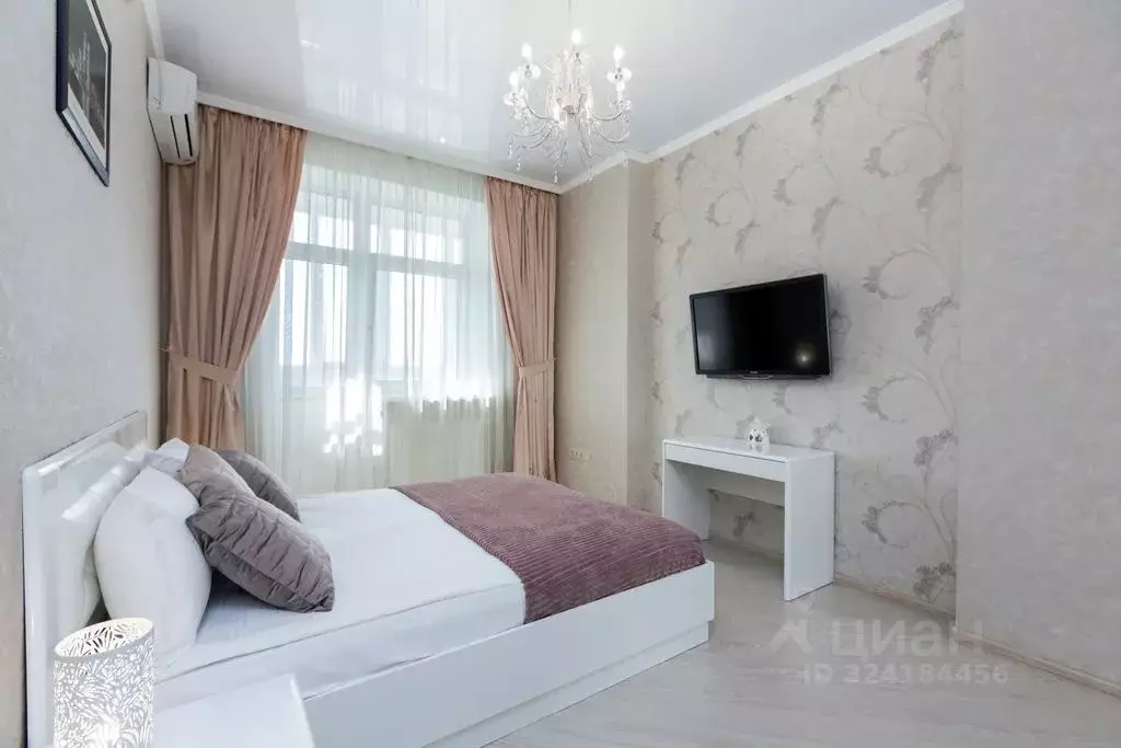 2-к кв. Тюменская область, Тюмень ул. Малыгина, 90 (70.0 м) - Фото 1