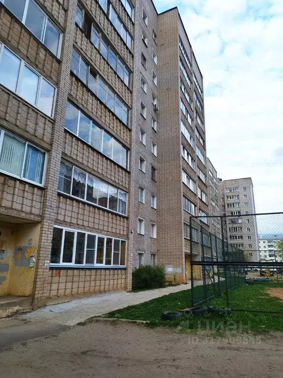 2-к кв. Кировская область, Киров Хлыновская ул., 20 (47.4 м) - Фото 0