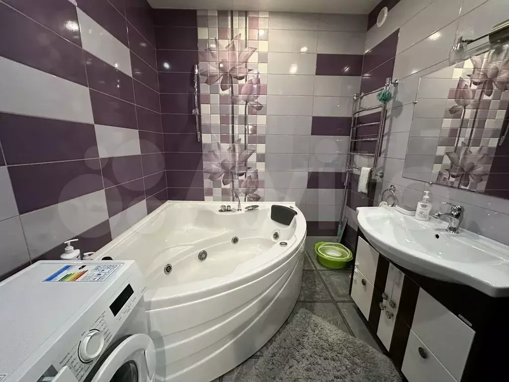 2-к. квартира, 68 м, 4/8 эт. - Фото 1