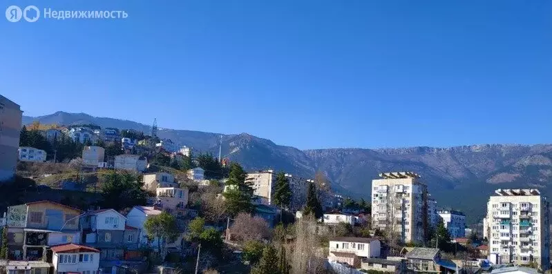 2-комнатная квартира: Ялта, Ореховая улица, 23А (60.5 м) - Фото 0