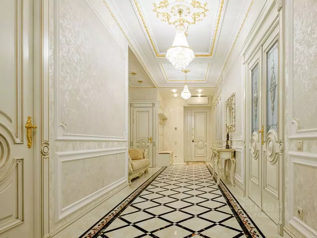 4-к кв. Санкт-Петербург Суворовский просп., 38 (182.2 м) - Фото 0