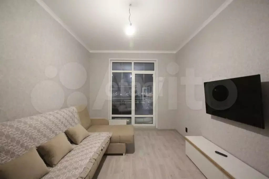 3-к. квартира, 77 м, 6/7 эт. - Фото 1