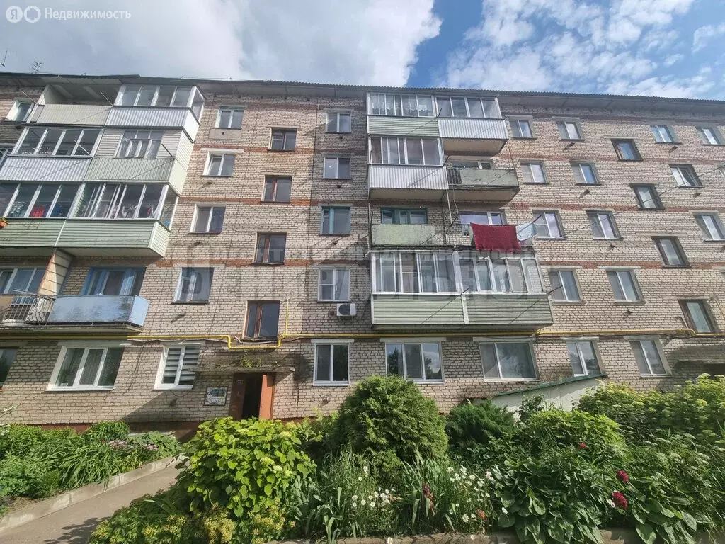 3-комнатная квартира: Починок, улица Кирова, 18 (56.9 м) - Фото 0