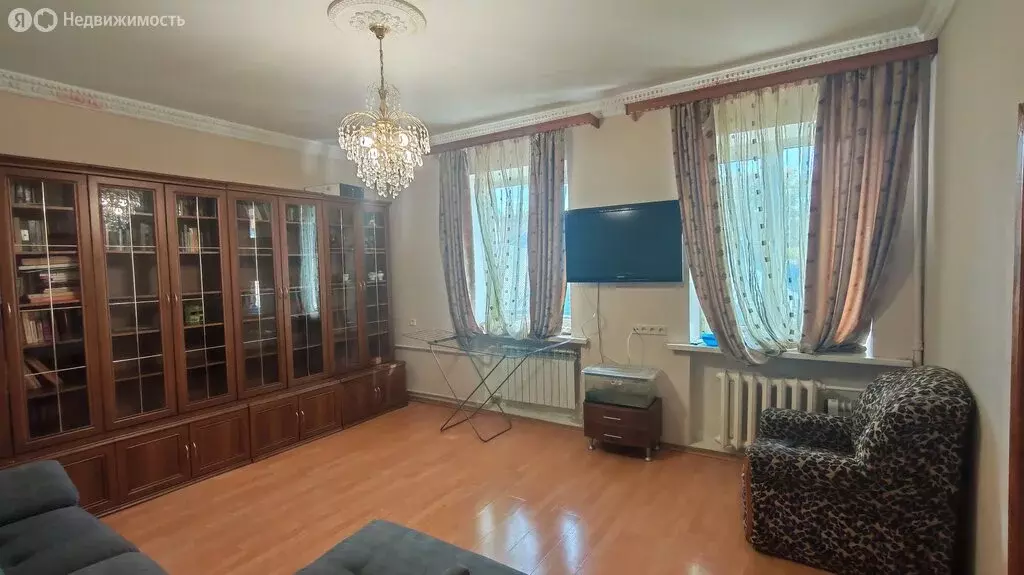 3-комнатная квартира: посёлок городского типа Калининец, 7 (64.6 м) - Фото 2