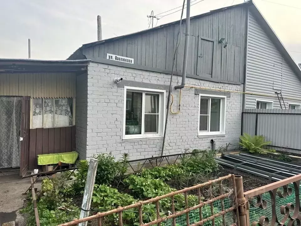 Дом в Алтайский край, Барнаул городской округ, пос. Плодопитомник ул. ... - Фото 1