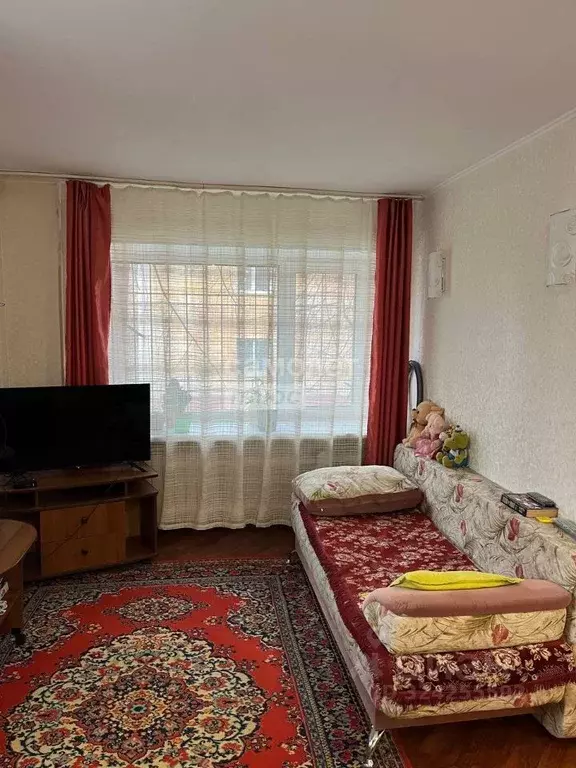 1-к кв. Омская область, Омск Городок Нефтяников мкр, ул. Андрианова, 2 ... - Фото 0