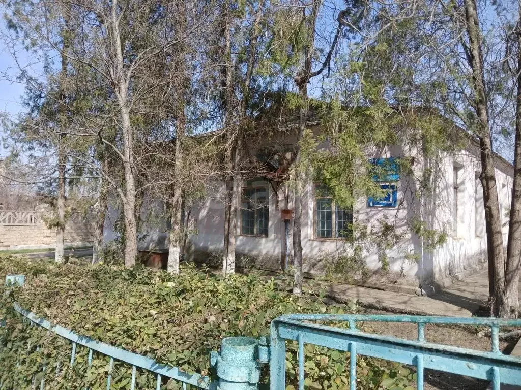 Помещение свободного назначения в Крым, Раздольное пгт ул. Ленина, 55 ... - Фото 1