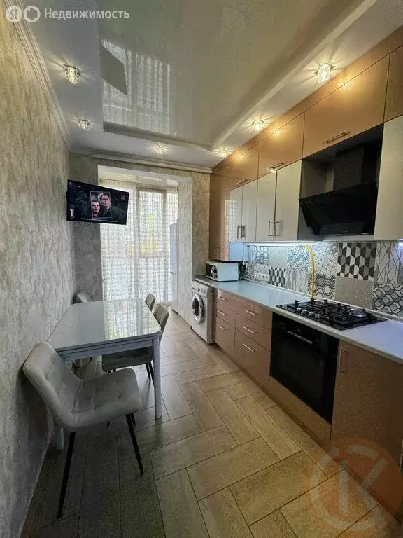 1-комнатная квартира: Курск, Луговская улица, 6 (36 м) - Фото 1