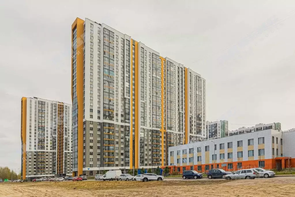 4-к кв. Санкт-Петербург ул. Лидии Зверевой, 9к1 (112.9 м) - Фото 1