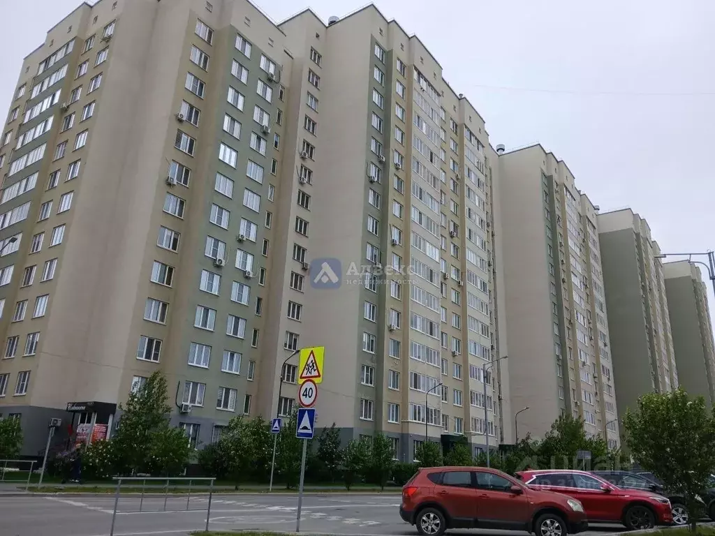 3-к кв. Тюменская область, Тюмень ул. Николая Зелинского, 24 (77.5 м) - Фото 0
