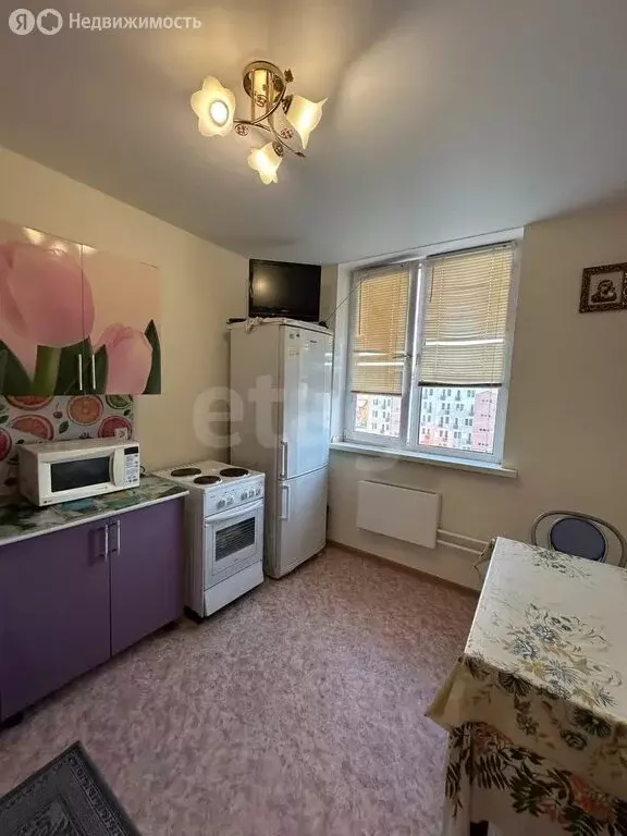 1-комнатная квартира: Ялуторовск, улица Свободы, 164к2 (37 м) - Фото 2