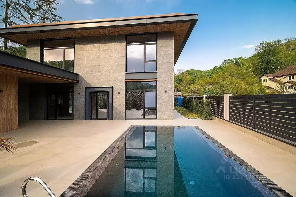 Дом в Краснодарский край, Сочи Пластунская ул. (250 м) - Фото 1