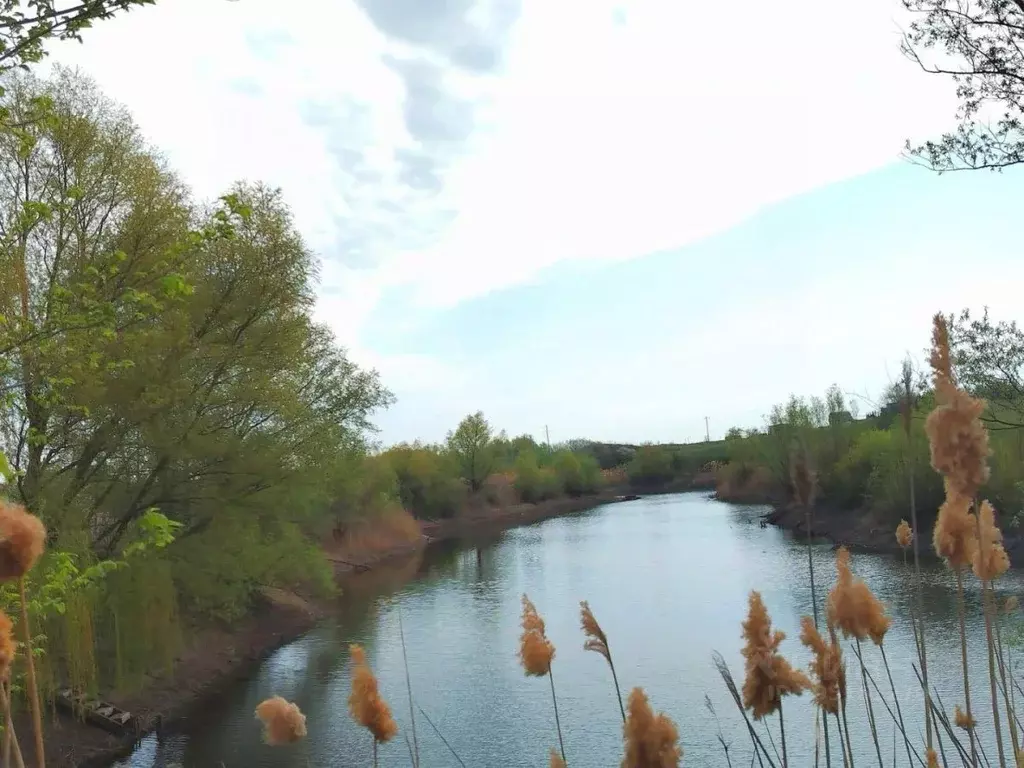 Дом в Волгоградская область, Городищенский район, Краснопахаревское ... - Фото 1