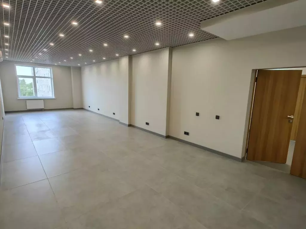 Офис в Свердловская область, Екатеринбург ул. Старых Большевиков, 3Д ... - Фото 1