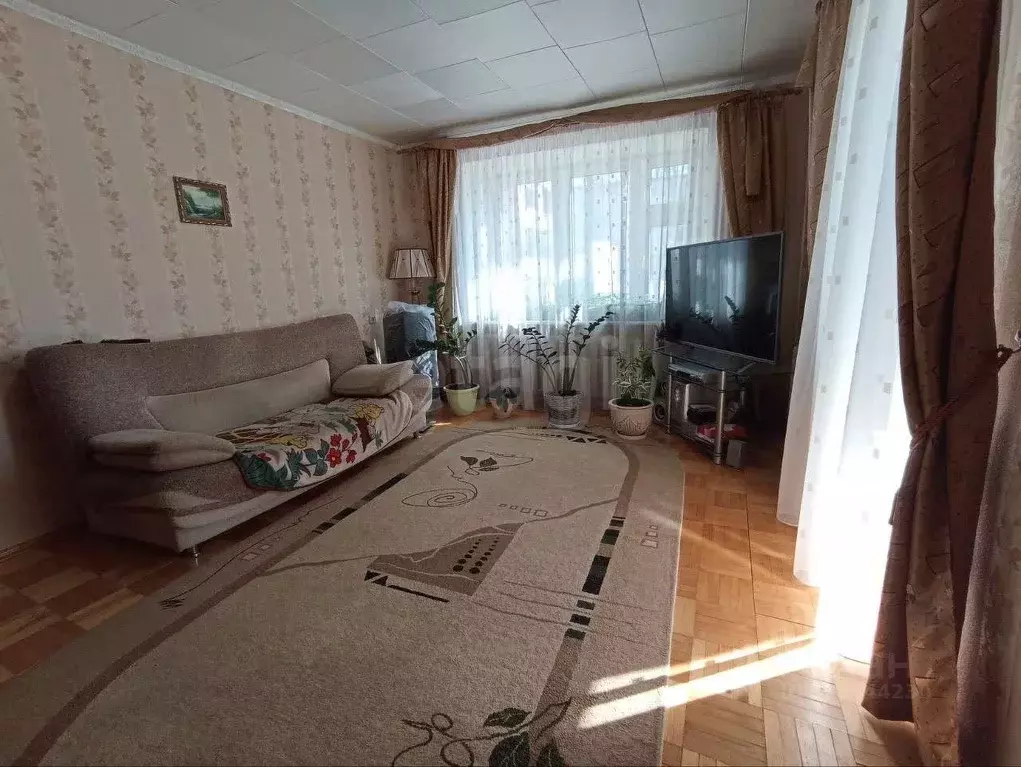 3-к кв. Удмуртия, Ижевск ул. Ворошилова, 2 (60.5 м) - Фото 0