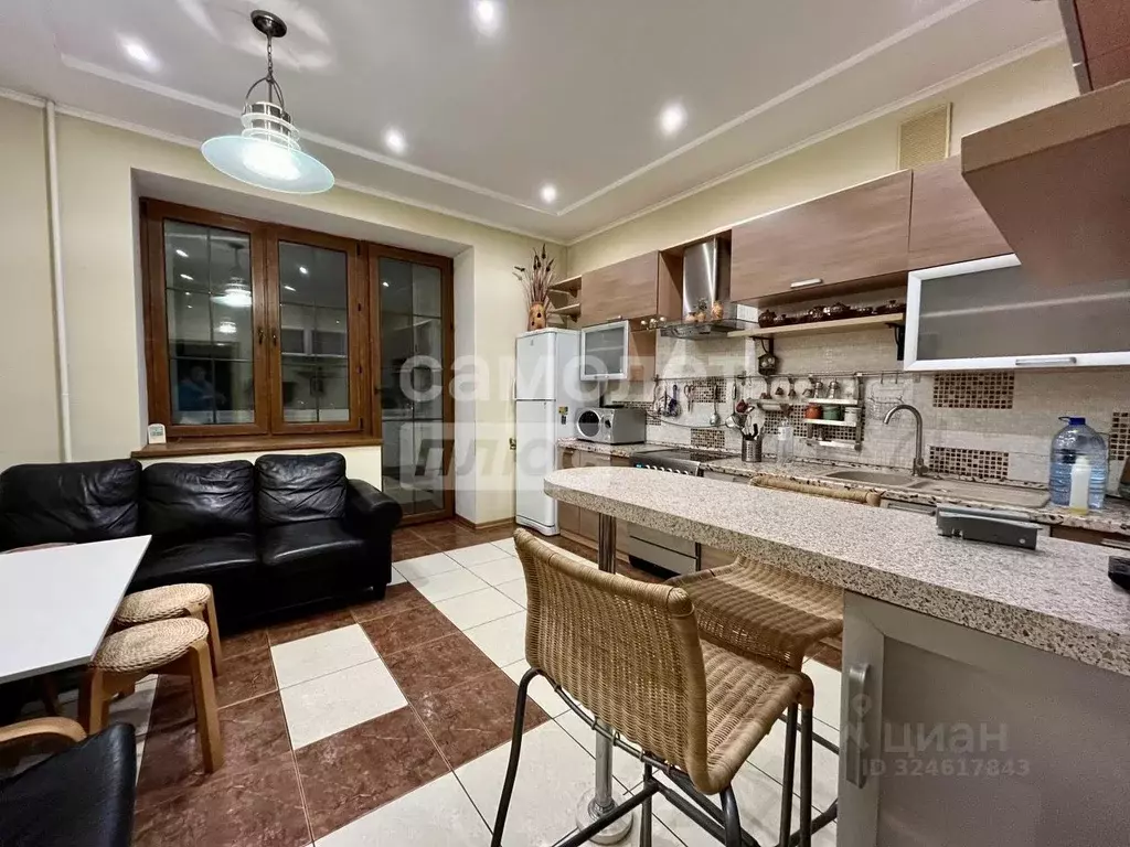 2-к кв. Курская область, Курск Школьная ул., 48А (72.0 м) - Фото 1