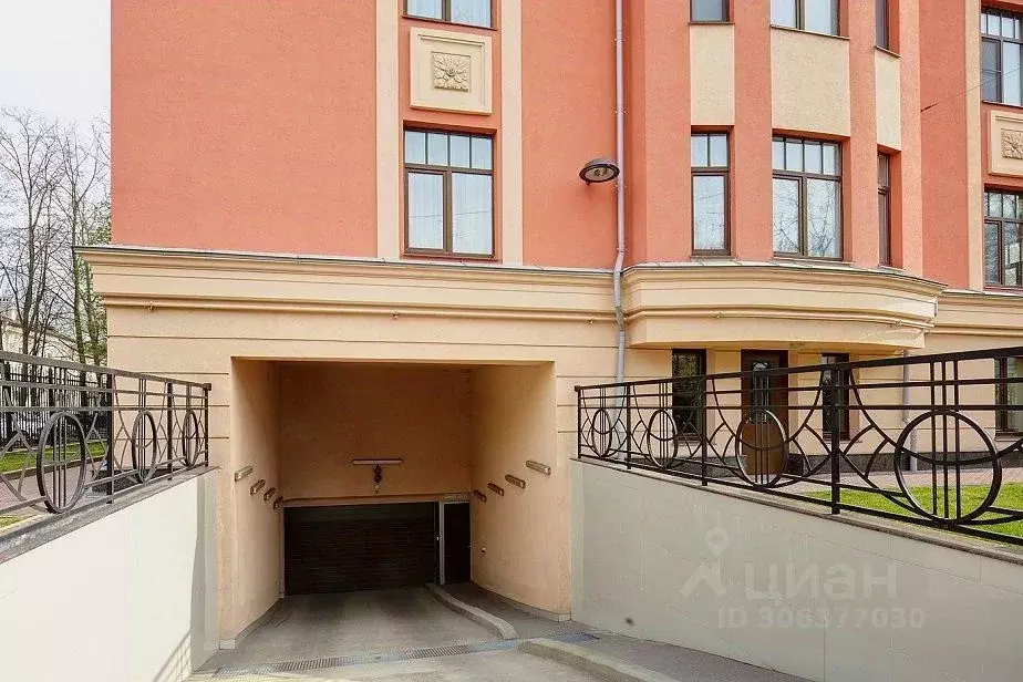 Гараж в Санкт-Петербург Дибуновская ул., 22 (16 м) - Фото 0