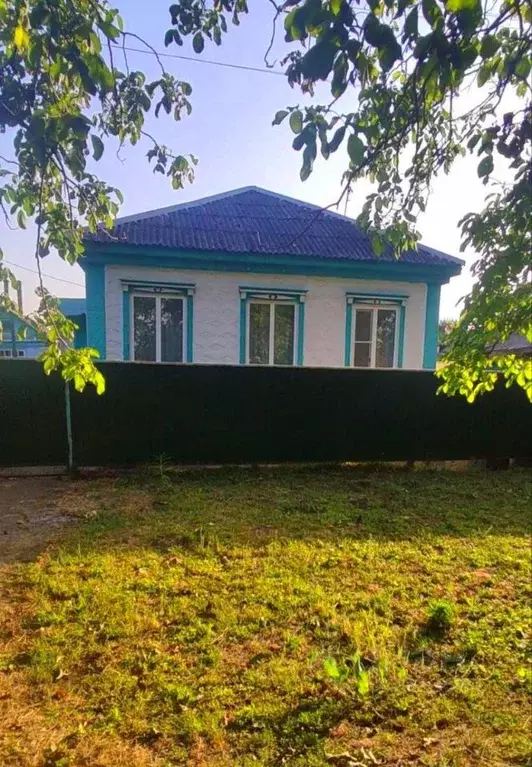 Дом в Краснодарский край, Курганинск ул. Ленина (70 м) - Фото 0