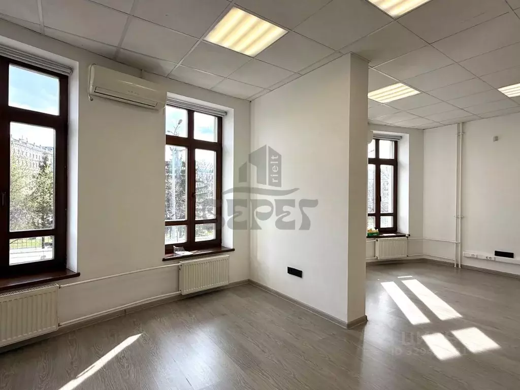 Помещение свободного назначения в Татарстан, Казань ул. Дзержинского, ... - Фото 2