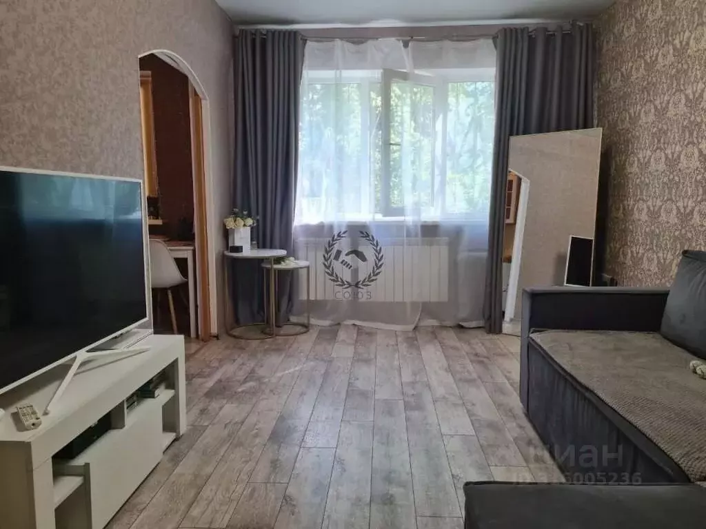 1-к кв. Калужская область, Калуга ул. Платова, 15 (30.6 м) - Фото 0