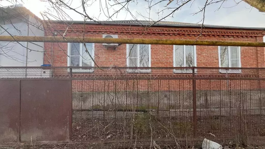 Дом в станица Родниковская, улица Калинина (100 м) - Фото 0