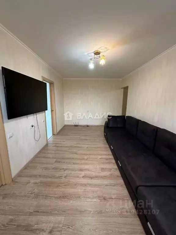 4-к кв. Оренбургская область, Орск Новый город мкр, ул. Васнецова, 8 ... - Фото 0