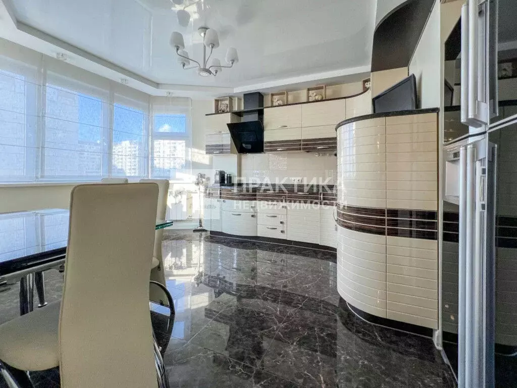 Продается 2-комнатная квартира - Фото 1