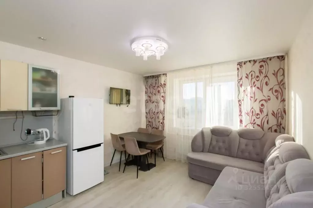 3-к кв. Тюменская область, Тюмень ул. Михаила Сперанского, 19 (65.0 м) - Фото 1