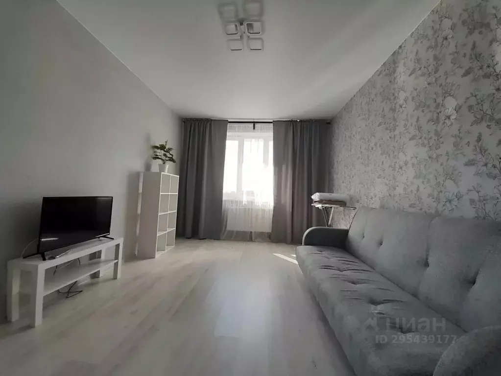 1-к кв. Татарстан, Казань ул. Аделя Кутуя, 110Б (35.0 м) - Фото 2