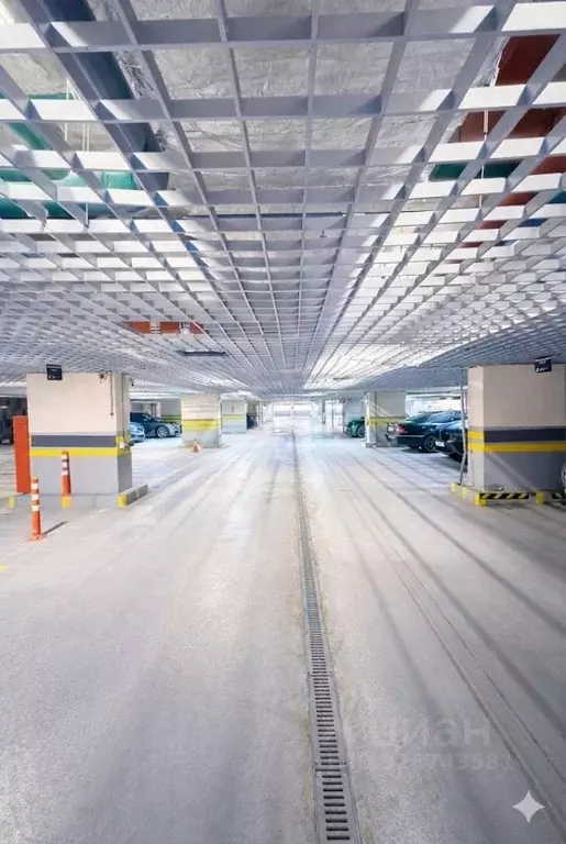 Гараж в Москва Новоясеневский просп., 9 (90 м) - Фото 2